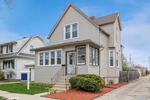 3035 Wesley Ave, Berwyn, IL 60402