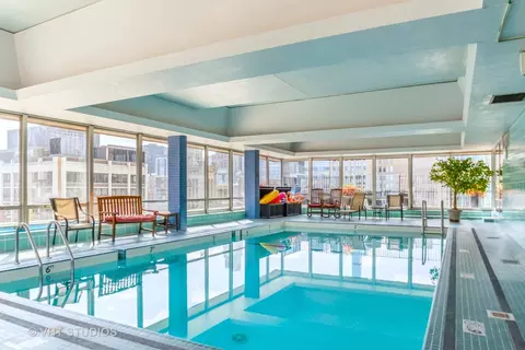 Exterior - 201 E Chestnut St #11F, Chicago, IL 60611 photo 2 of 3