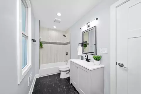 648 E 92nd Pl, Chicago, IL 60619 photo 29