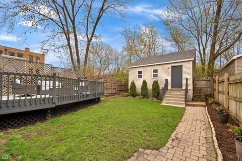 711 Custer Ave, Evanston, IL 60202 photo 4