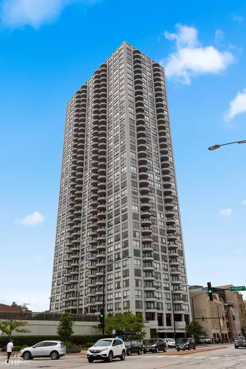 2020 N Lincoln Park W #7D, Chicago, IL 60614