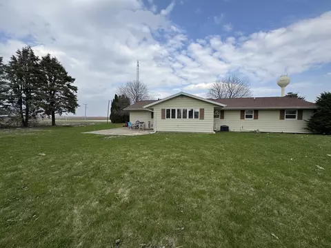 Exterior - 402 N Front St, Sublette, IL 61367 photo 2 of 5
