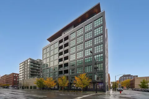 900 W Washington Blvd #402, Chicago, IL 60607
