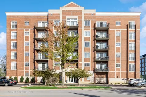 405 S Creekside Dr #602, Palatine, IL 60074