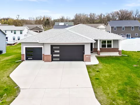 Exterior - 505 Raef Rd, Downs, IL 61736 photo 7 of 7