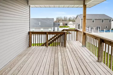 Exterior - 505 Raef Rd, Downs, IL 61736 photo 5 of 7