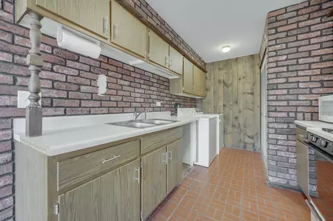 Other - 1691 Valley Forge Ct #A, Wheaton, IL 60189 photo 3 of 7