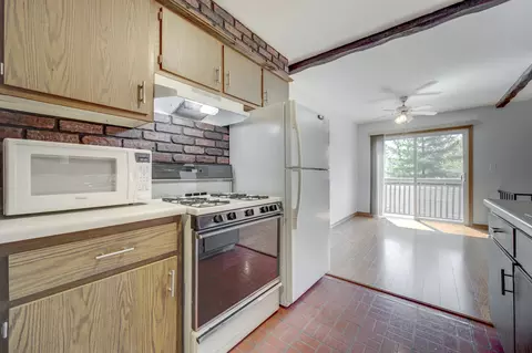 Kitchen - 1691 Valley Forge Ct #A, Wheaton, IL 60189 photo 3 of 3