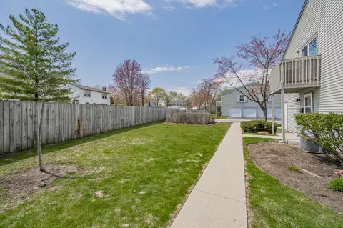 Exterior - 1691 Valley Forge Ct #A, Wheaton, IL 60189 photo 6 of 8