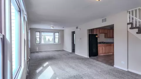 7220 W 73rd St, Bridgeview, IL 60455 photo 3