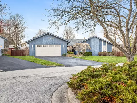 5410 Friendswood Ct, Rockford, IL 61114
