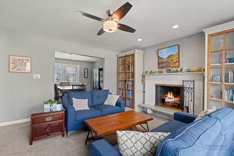 752 Ralph Ct, Wheaton, IL 60187 photo 5