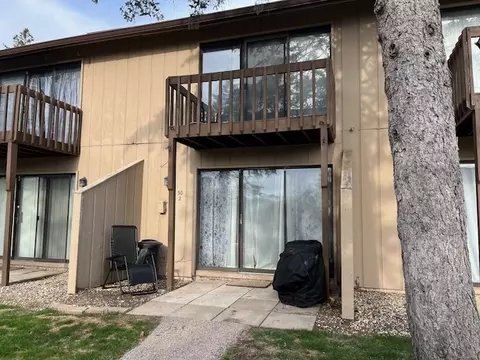 30 Montego Colony #2, Fox Lake, IL 60020