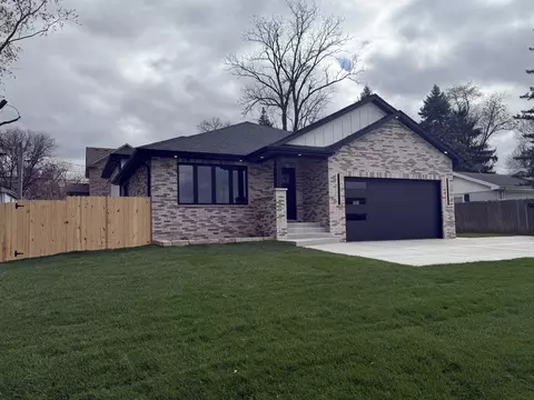 7327 W College Dr, Palos Heights, IL 60463