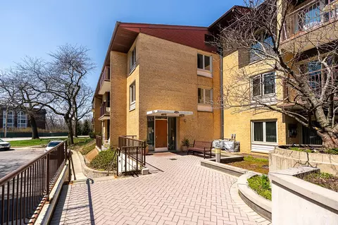 2500 W Talcott Rd #106, Park Ridge, IL 60068