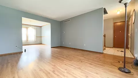 1301 Kenneth Dr, Bloomington, IL 61704 photo 6