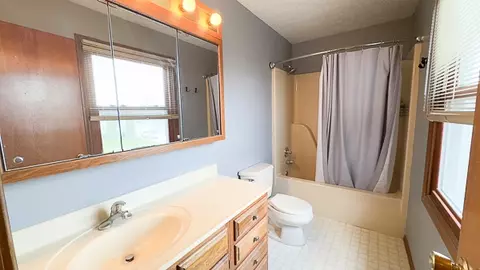 1301 Kenneth Dr, Bloomington, IL 61704 photo 24