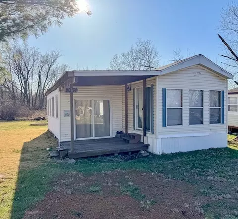 2074 Woodhaven, Sublette, IL 61367