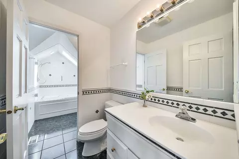 7 Muirfield Cir, Wheaton, IL 60189 photo 30