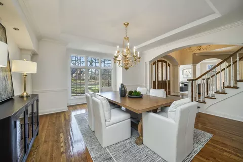 7 Muirfield Cir, Wheaton, IL 60189 photo 5