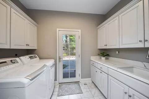 7 Muirfield Cir, Wheaton, IL 60189 photo 20