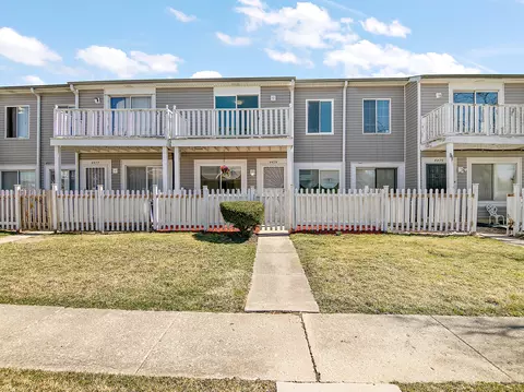 4474 Provincetown Dr, Country Club Hills, IL 60478