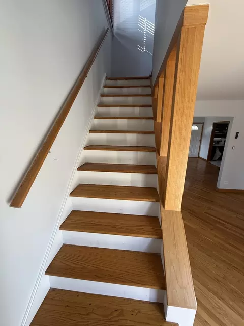 Entry Way - 255 Dover Dr, Des Plaines, IL 60018 photo 1 of 1