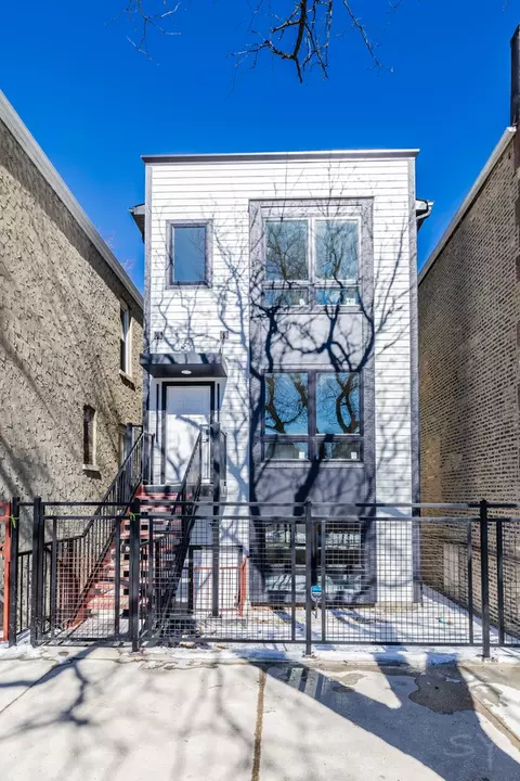 2632 W 21st St, Chicago, IL 60608