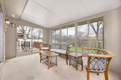 1100 Laurel Dr, Aurora, IL 60506 photo 14