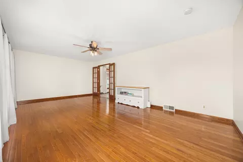 1100 Laurel Dr, Aurora, IL 60506 photo 6