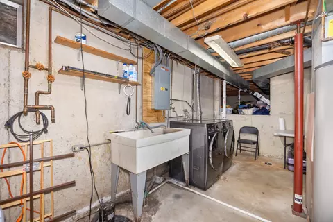 1100 Laurel Dr, Aurora, IL 60506 photo 25