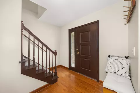 1100 Laurel Dr, Aurora, IL 60506 photo 4