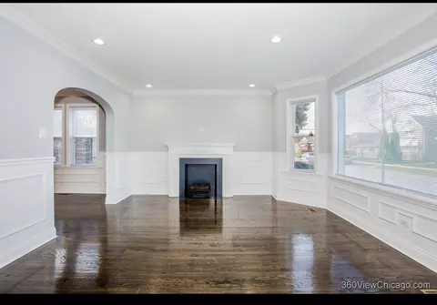 9211 S May St, Chicago, IL 60620 photo 4