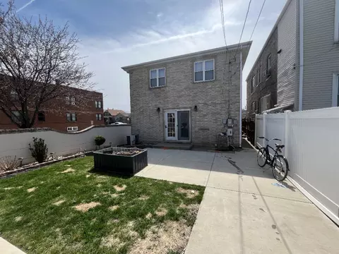 Exterior - 7500 W 58th Pl, Summit, IL 60501 photo 3 of 4