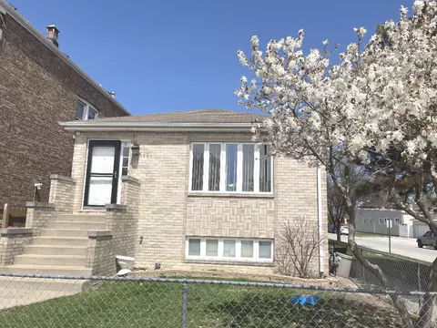 7500 W 58th Pl, Summit, IL 60501