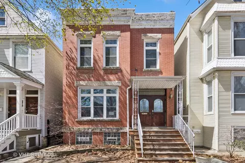 3816 N Hermitage Ave, Chicago, IL 60613