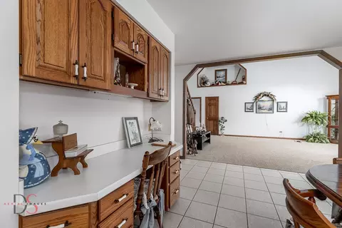 Entry Way - 4610 Shady Ln, Morris, IL 60450 photo 2 of 2