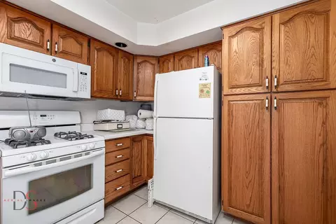 Kitchen - 4610 Shady Ln, Morris, IL 60450 photo 2 of 2