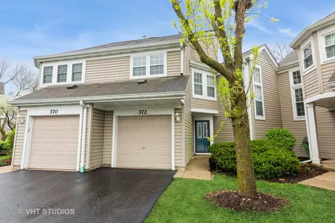 372 Dublin Ct, Carol Stream, IL 60188