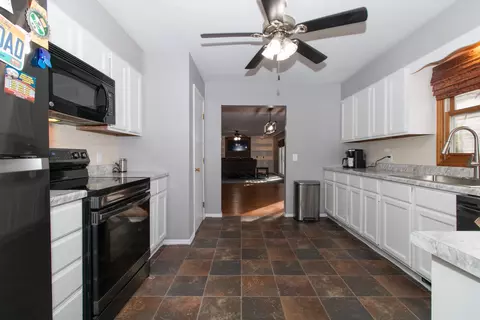 7 Kenfield Cir, Bloomington, IL 61704 photo 21