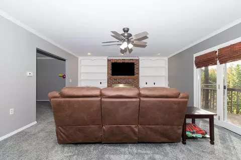 7 Kenfield Cir, Bloomington, IL 61704 photo 9