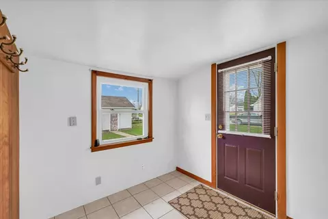 Entry Way - 207 E Madison St, Homer, IL 61849 photo 4 of 5