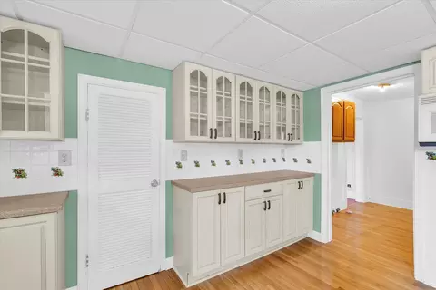 Entry Way - 207 E Madison St, Homer, IL 61849 photo 2 of 5