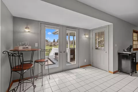 Entry Way - 12520 Greensview Cir, Roscoe, IL 61073 photo 1 of 2