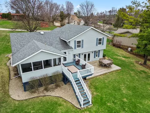 Exterior - 12520 Greensview Cir, Roscoe, IL 61073 photo 12 of 12