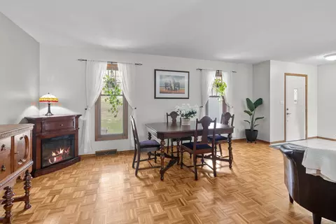Dining - 12520 Greensview Cir, Roscoe, IL 61073 photo 1 of 1