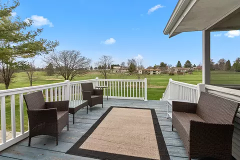 Exterior - 12520 Greensview Cir, Roscoe, IL 61073 photo 8 of 12