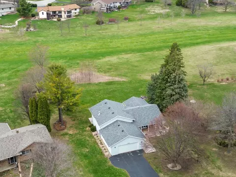 View/Area - 12520 Greensview Cir, Roscoe, IL 61073 photo 2 of 5