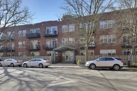 2333 W Saint Paul Ave #217, Chicago, IL 60647
