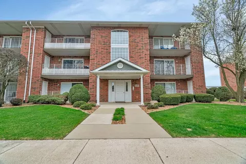 18240 Eagle Dr #3S, Tinley Park, IL 60477